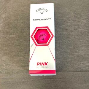 Callaway Supersoft golf balls in matte pink.
